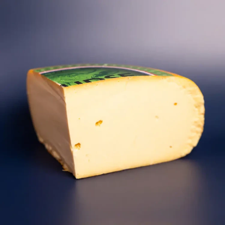 Ser-holenderski-Gouda-Young-sferasera-gouda.webp