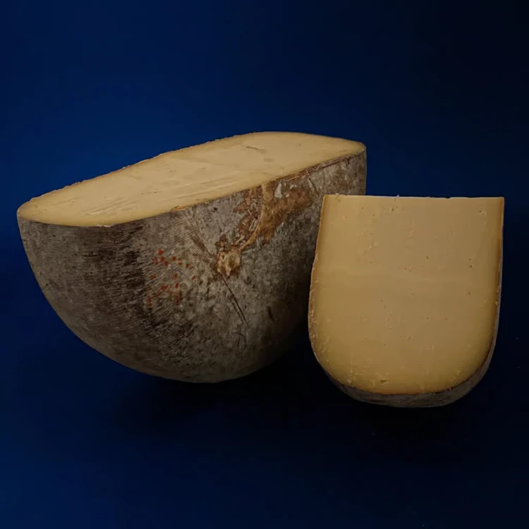 Tomme-Chevre-Brebis-kozi-i-owczy-2-sferasera-2.webp