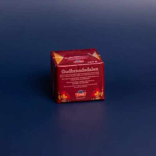 Ser-norweski-karmelowy-oryginalny-Brunost-Gudbrandsdalen-1-sferasera.webp